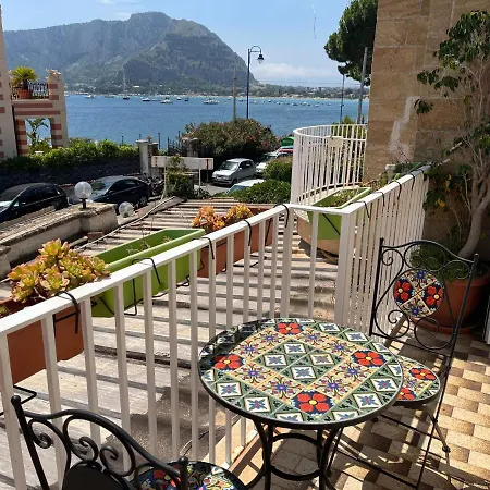 Ashur Holiday home Mondello