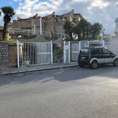 Holiday home Ashur Mondello